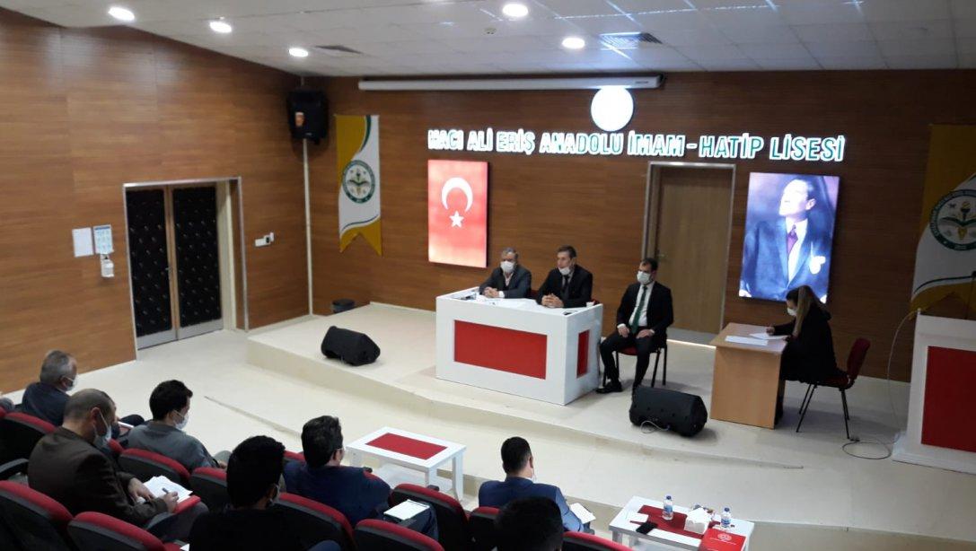 İlçe Milli Eğitim Müdürümüz Sayın Ahmet KINA başkanlığında , yüz yüze eğitim uygulamaları üzerine toplantı gerçekleştirildi.